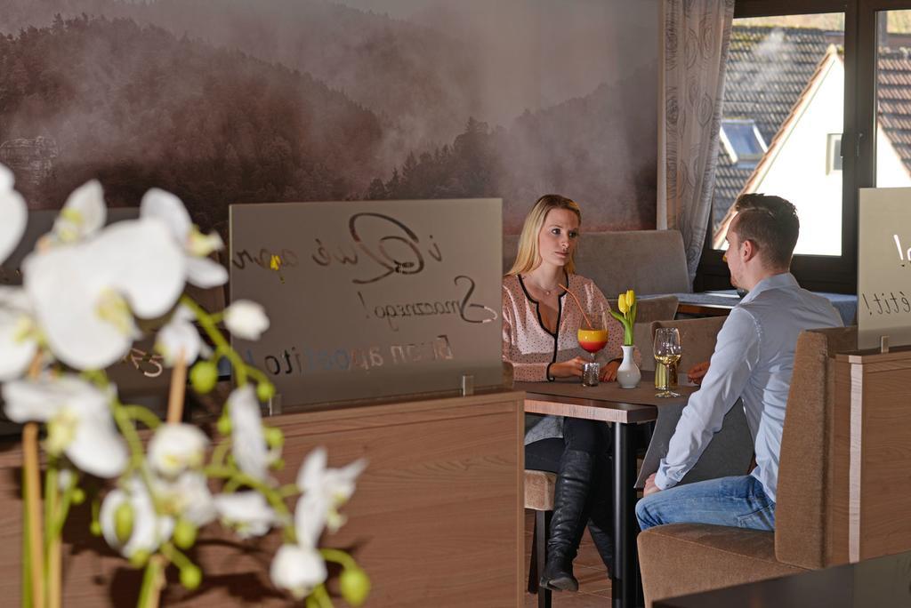 Hotel Die Kleine Blume Erfweiler Eksteriør billede