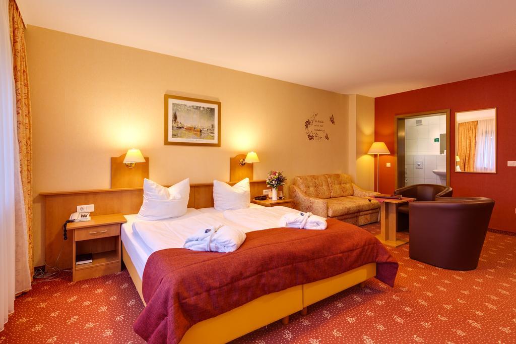 Hotel Die Kleine Blume Erfweiler Eksteriør billede