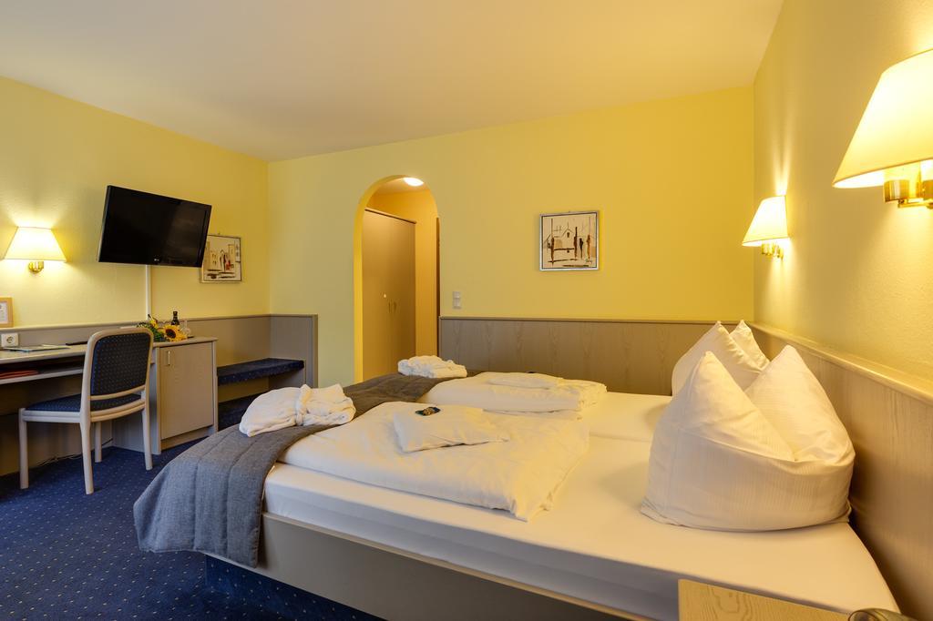 Hotel Die Kleine Blume Erfweiler Eksteriør billede