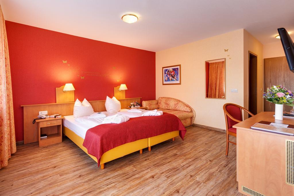 Hotel Die Kleine Blume Erfweiler Eksteriør billede